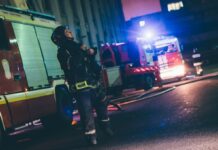 У Саратові гриміли вибухи: під ударом був місцевий НПЗ, зафіксовано пожежу