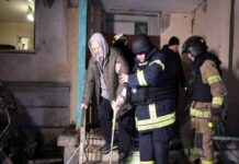 Зруйновано “Сільпо”, десятки постраждалих та евакуйованих: фото Харкова після атаки РФ