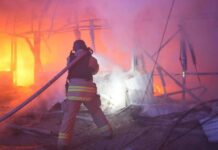 Під ударом будинки та ринок, загинули 5 людей: наслідки атаки на Запоріжжі (фото, відео)