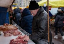 Ціни на м’ясо зупинилися перед “стрибком”: коли українцям чекати нового подорожчання