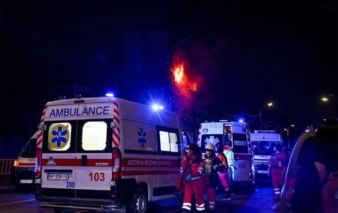 _shvidka_dopomoga_pozhezha_zaporizhzhya_2025_gettyimages_2192463040_23ded1ddba76de3678dc2ca8f5d7c304_1300x820