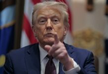 План Білого дому щодо Венесуели: від авіаударів до операції спецпідрозділів, – NYT