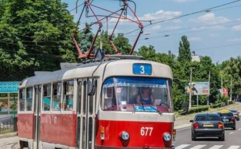 У Дніпрі сьогодні змінять рух популярні трамваї