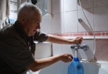 У чотирьох районах Києва є проблеми з водопостачанням: що кажуть у водоканалі