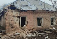Внаслідок обстрілів Дніпропетровщини пошкоджені інфраструктура, АЗС і приватні оселі – влада