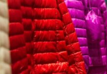 Чому рукави пуховика псуються першими і як цьому зарадити: лайфхак від експертів хімчистки