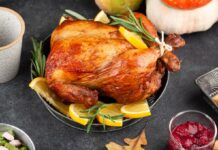 Запечена качка на Новий рік: виходить соковита та зі скоринкою