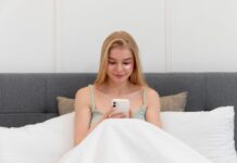 5 ранкових звичок, які порушують сон ввечері