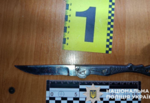 Вдарив ножем через ревнощі: слідчі Дніпра повідомили про підозру 47-річному містянину