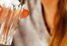 Як уникнути похмілля: скільки води є обов’язковим мінімумом між вживанням спиртного