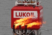 Дрони СБУ вдарили по двох нафтовидобувних платформах РФ в Каспійському морі – джерело