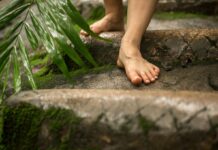 Ось що станеться з вашим організм, якщо часто ходити босоніж