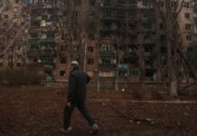 Влада 4 областей повідомляє про постраждалих через російські обстріли