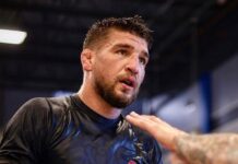 Амосов і Магні зійшлися у видовищному бою: відео дебюту українця в UFC