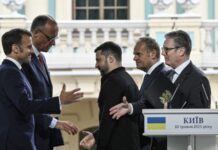 Лідери Європи радять Зеленському не погоджуватися на вимоги РФ без гарантій безпеки з боку США – WSJ