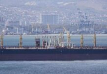 Удар по “тіньовому флоту”: Зеленський підписав рекордний санкційний пакет проти росії