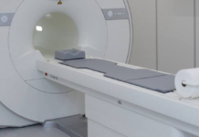 У міській лікарні Кам’янського відкрили сучасний МРТ-кабінет