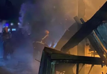 У Південному районі Кам’янського горів склад будматеріалів