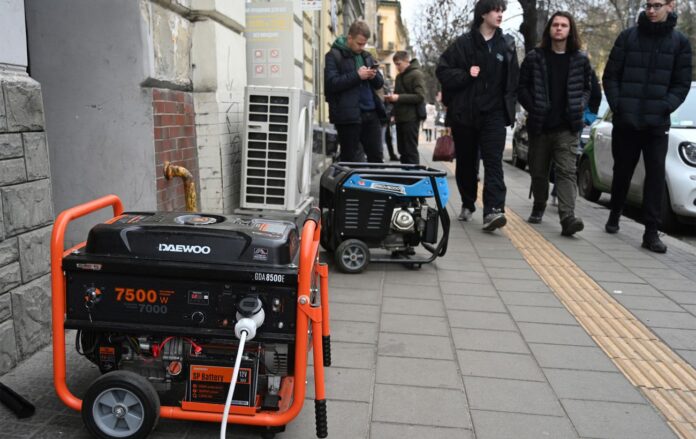 _kafe_vidklyuchennya_svitla_gettyimages_2186606020_87cfea25fae6cb9a9398148e487985d2_1300x820