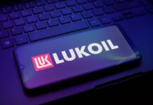 Угорська компанія зацікавилась активами російського “Лукойла”, – Reuters