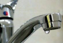 У Кам’янському 2 житлові масиви частково залишилася без води через аварії