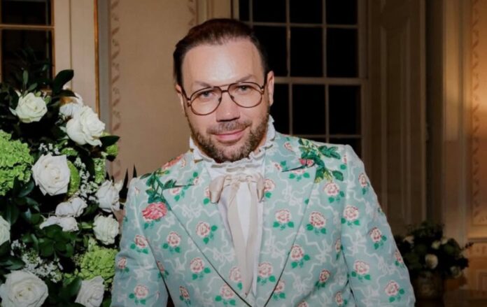 _tan_f5f834cfa81a1a603a9878f184896a91_1300x820