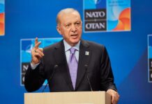 Ердоган б’є на сполох через атаку на танкери “тіньового флоту” РФ у Чорному морі