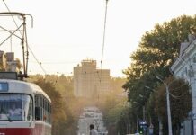 Тимчасові зміни в русі трамвая №4: як курсуватиме транспорт у Кам’янському 6 грудня