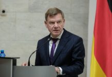 Глава МЗС Німеччини закликав Китай “скористатись своїм впливом” та посприяти миру в Україні