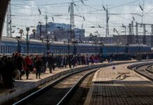 Активність ворожих дронів ускладнює відновлення залізниці біля Коростеня