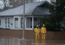 Каліфорнію на Різдво накрив шторм: у Лос-Анджелесі загроза торнадо