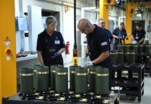 У нового очільника МЗС Чехії запитали, чому уряд змінив позицію щодо снарядної ініціативи. Він відповів