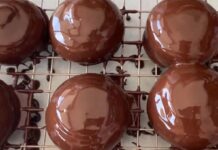 Домашній вишневий зефір у шоколаді, який смакує краще за магазинний