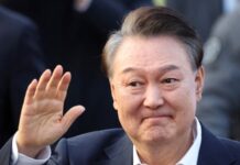 Експрезидент Південної Кореї, якому загрожує смертна кара, отримав 5 років в’язниці – за перешкоджання арешту