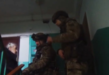 «Білі янголи» евакуювали з прифронтового Нікополя маломобільну жінку