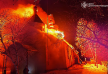 У Павлоградському районі спалахнула церква: подробиці від ДСНС