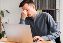 Проблеми в ліжку та на роботі? Толстікова назвала неочевидну причину чоловічої втоми