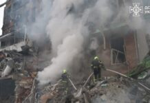 Харків: під завалами на місці удару РФ виявили тіло дитини