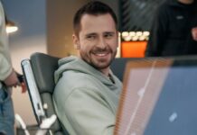 “Проклинав мене, а потім помстився”. Відомий актор пригадав кумедну історію про кума