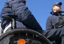 Законний приорітет: що робити, коли людині з інвалідністю відмовляють у пільговому обслуговуванні