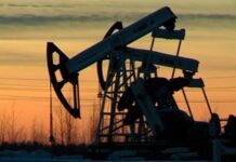 Євросоюз знову знизив стелю ціни російської нафти