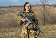 На фронті загинула операторка дронів, журналістка і мисткиня Лана Чорногорська