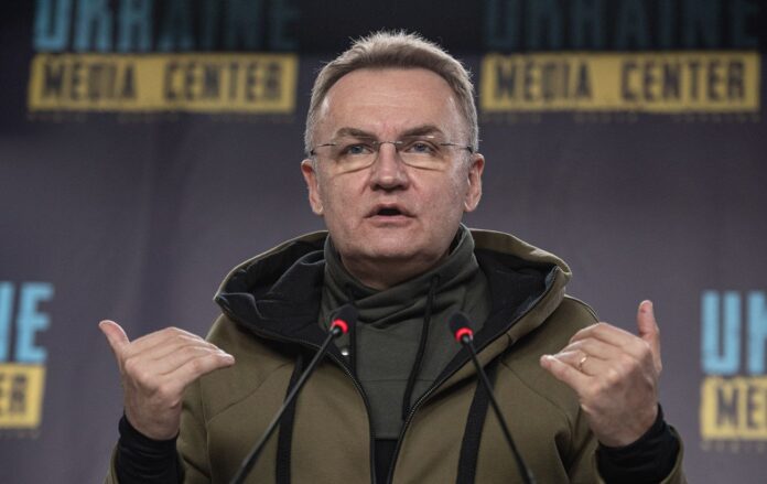 _andrii___sadovii____gettyimages_1239291731_9181c3bc822febf40c4089e3b3ebfce1_1300x820