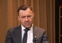 “Звинувачую себе”. Чоловік зірки “плюсів” поділився, як переживає загибель сина