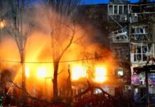 Унаслідок атаки РФ по Запоріжжю в новорічну ніч поранені п’ятеро людей – ДСНС