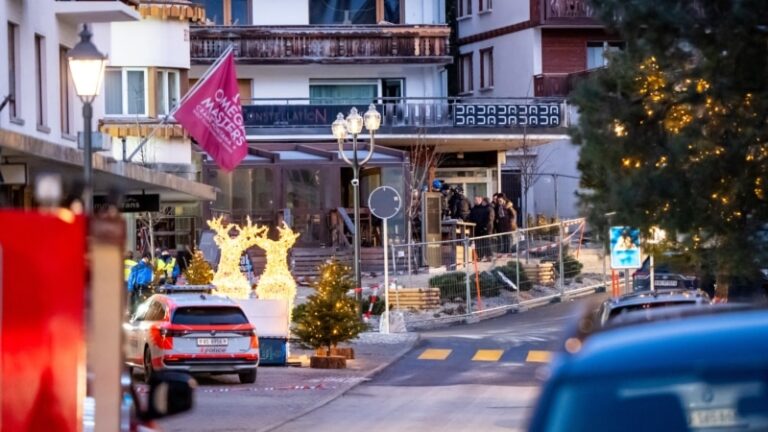 Влада: близько 40 людей загинули, 115 – поранені через пожежу в барі гірськолижного курорту в Швейцарії