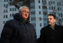 Паразитування чи садизм: чинний і колишній керівники МЗС Чехії по різному бачать допомогу школам в Україні