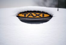 У Києві та Львові ціни на таксі злетіли через негоду: скільки доведеться заплатити