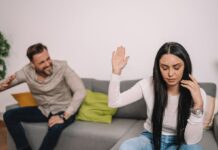 Кризи у стосунках неминучі: коли вони бувають і як пройти без наслідків