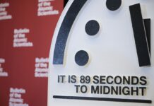 Вчені знову оновили Годинник Судного дня: людство все ближче до катастрофи